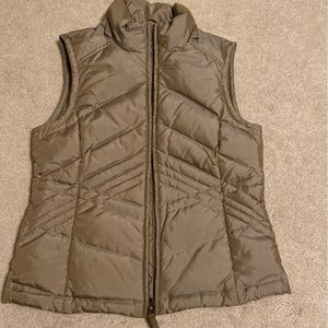 Women’s LOFT puffer vest size petite 0
